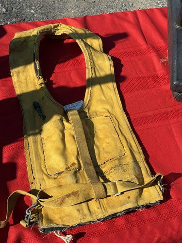 WW2 1943 Type B-4 Mae West Life Preserver Vest Paratrooper Seamless Rubber Co - Image 3