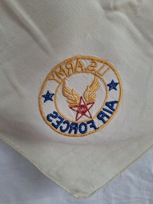 Early WW2 US Army Air Forces White Silk Scarf Embroidered Insignia 28"x32" - Image 9