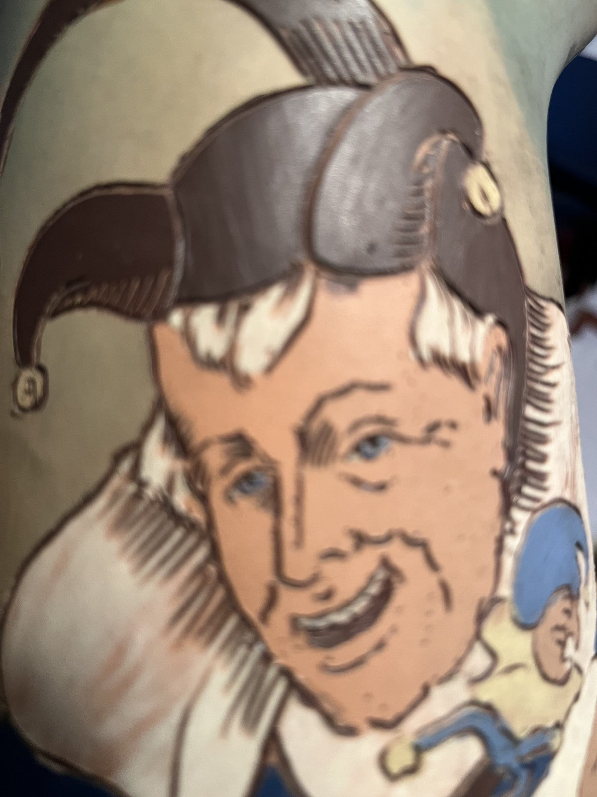 Early 20th C USA Weller Dickinsonware Pottery Pitcher Medieval Jester Rare Mint - Image 9